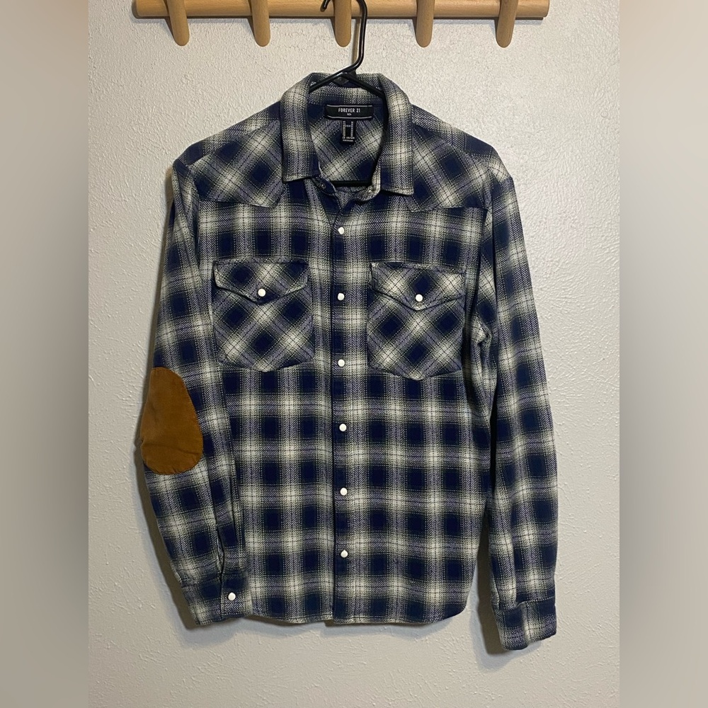 Forever 21 - Men’s Western Flannel Pearl Snap Shirt w/ Elbow Patch - M